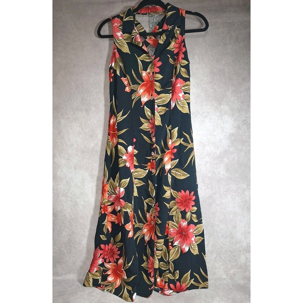T & COMPANY Petite Size 8P Sleeveless Button Front Dress Floral Shirt Dress